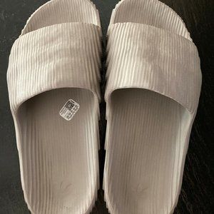 NEW Adidas originals Adilette 22 Slides Sandals, Men's 11